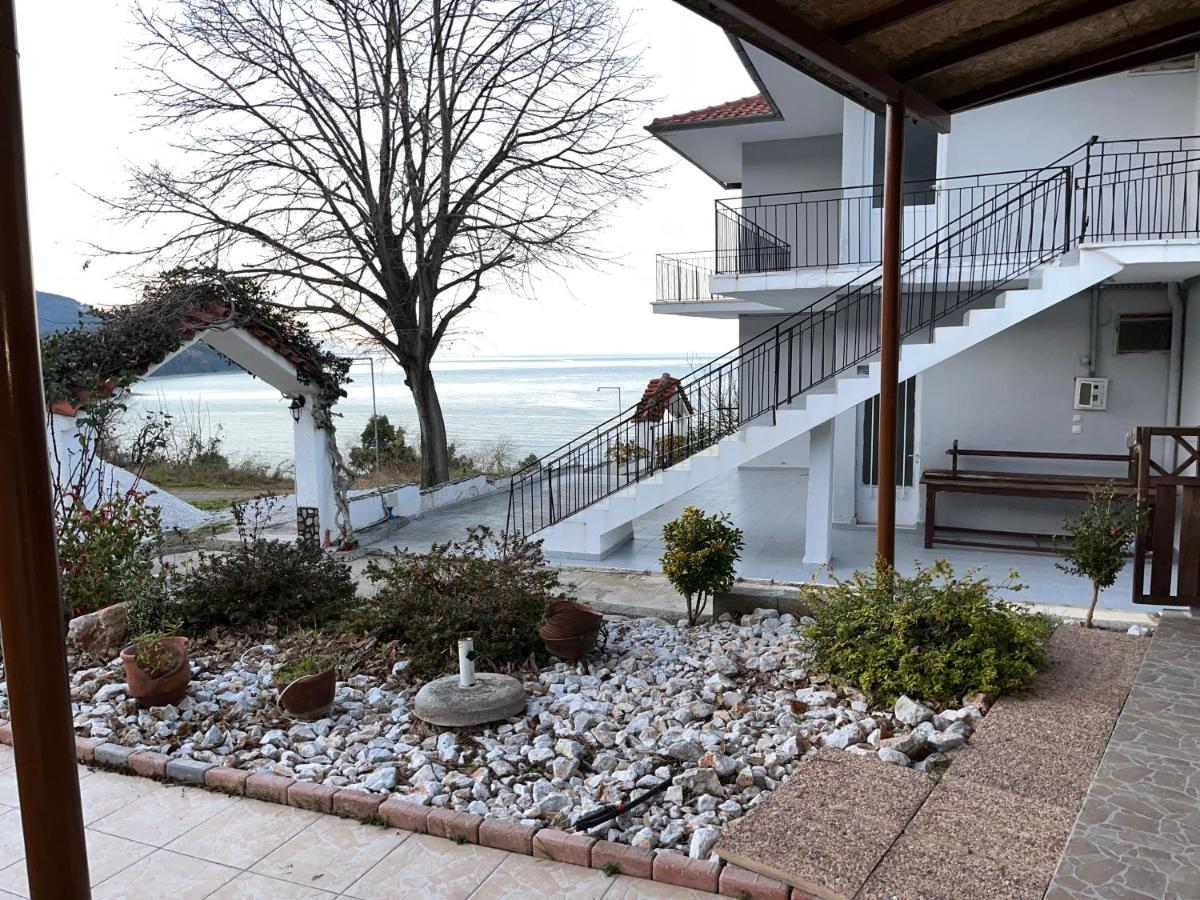 Villa Leonidas Koutsoupia Kókkinon Nerón Dış mekan fotoğraf